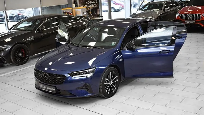 Opel Insignia Grand Sport 2. 0 Turbo Innovation Automatic Image 1